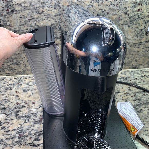 Nespresso Vertuoline - Picture 2 of 7